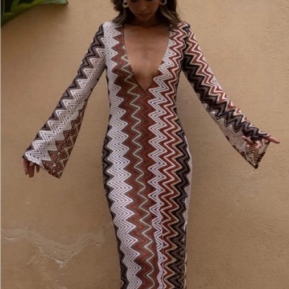 12th Tribe Dresses & Skirts - NWT  12th Tribe Palermo Crochet Plunge Maxi medium